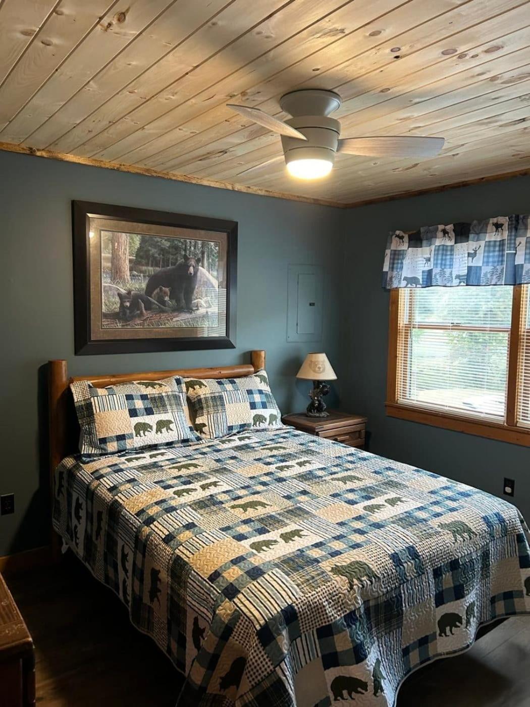 Вилла Springmaid Mountain Spruce Pine Экстерьер фото