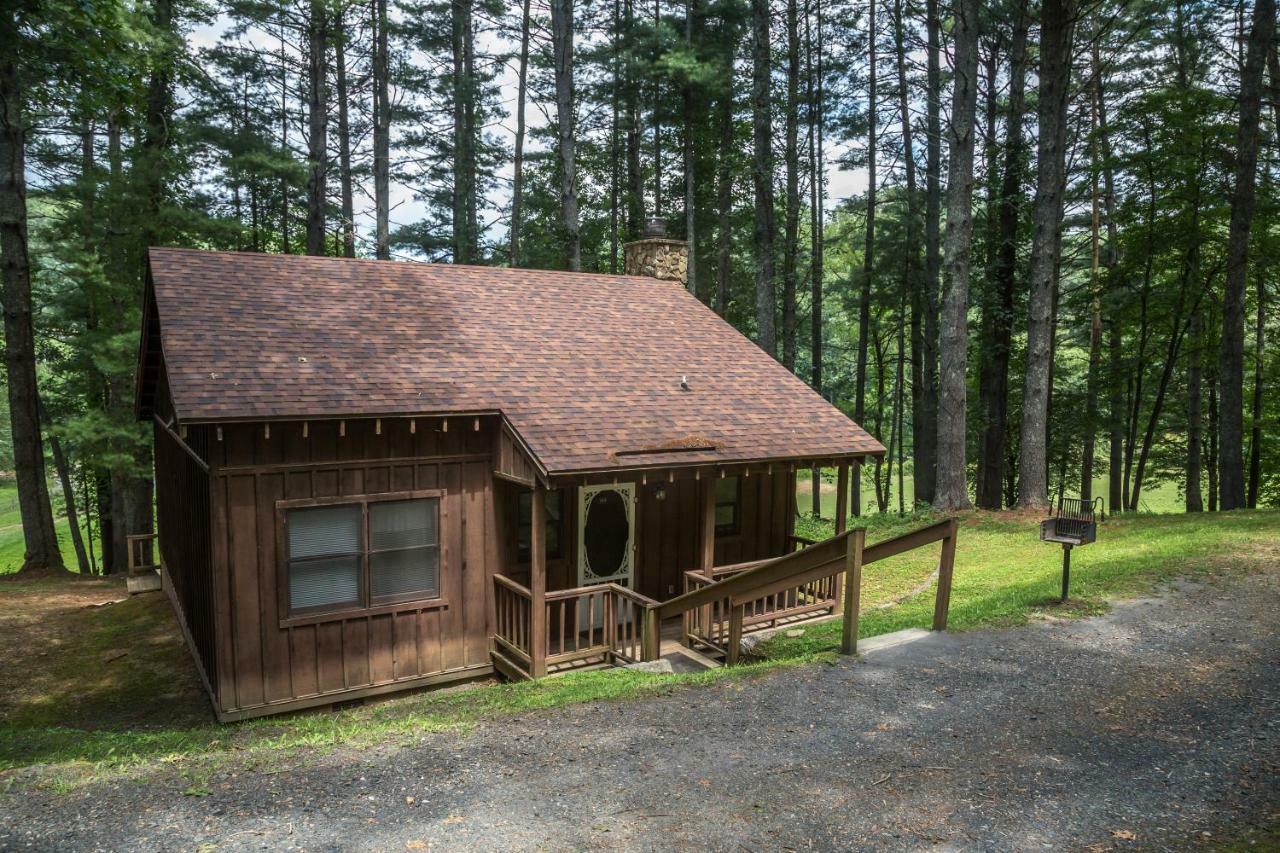 Вилла Springmaid Mountain Spruce Pine Экстерьер фото