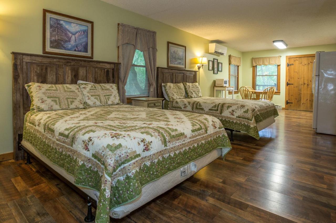 Вилла Springmaid Mountain Spruce Pine Экстерьер фото